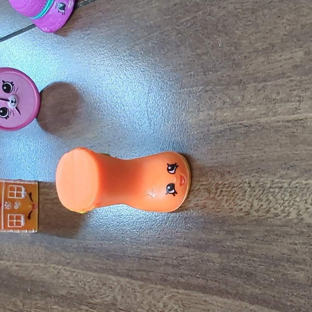 Shopkins Set - Picture 3 of 7